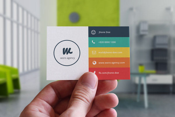 اطلاعاتی روی کارت ویزیت شخصی