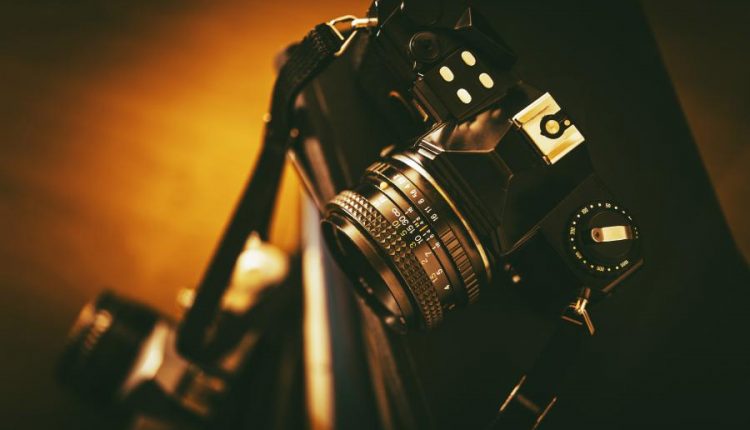 دوربین عکاسی حرفه ای