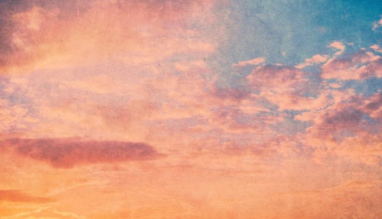 آسمان در لحظه غروب