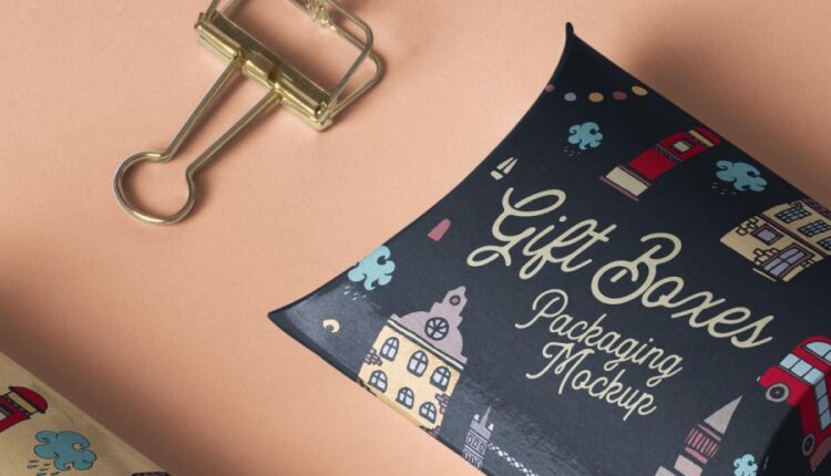 موکاپ جعبه هدیه بالشتی