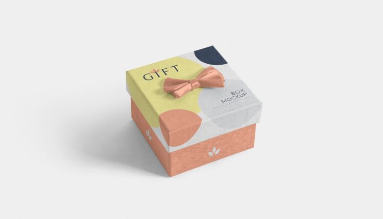 موکاپ جعبه هدیه مربعی