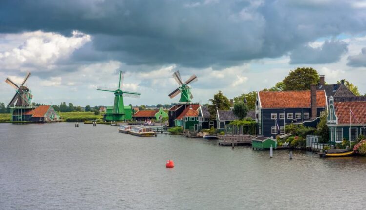 تصویر زمینه