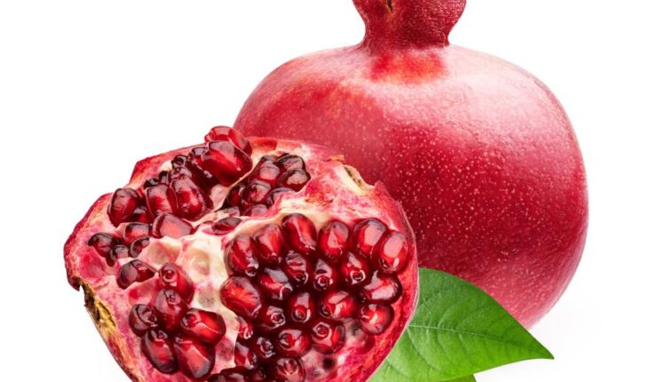 عکس استوک انار   Photo Pomegranate And Leaf Isolated