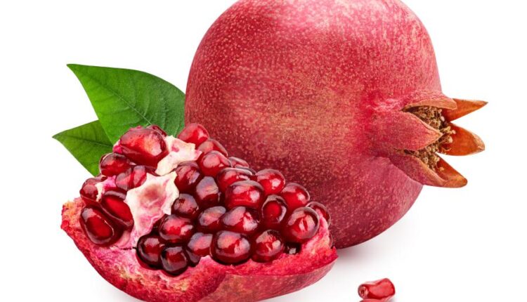 عکس استوک انار   Photo Pomegranate And Leaf Isolated