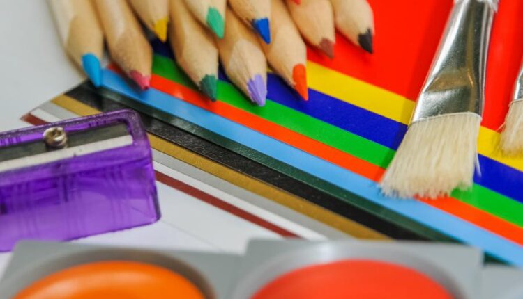 عکس استوک مداد رنگی   Photos Colored Pencil 12 JPGs