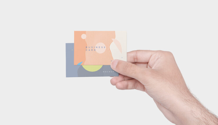 موکاپ کارت ویزیت در دست   Business Card Mockups