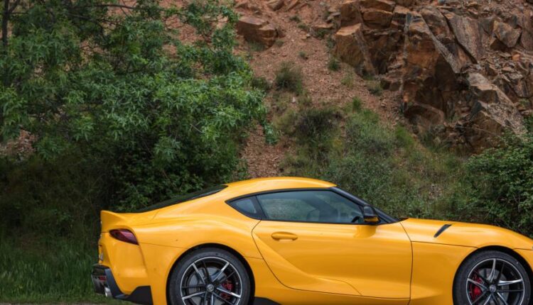 تصویر زمینه ماشین