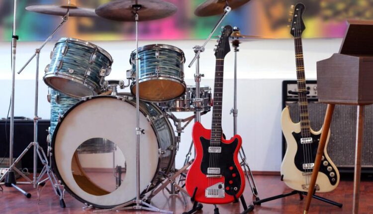 تصویر زمینه گیتار