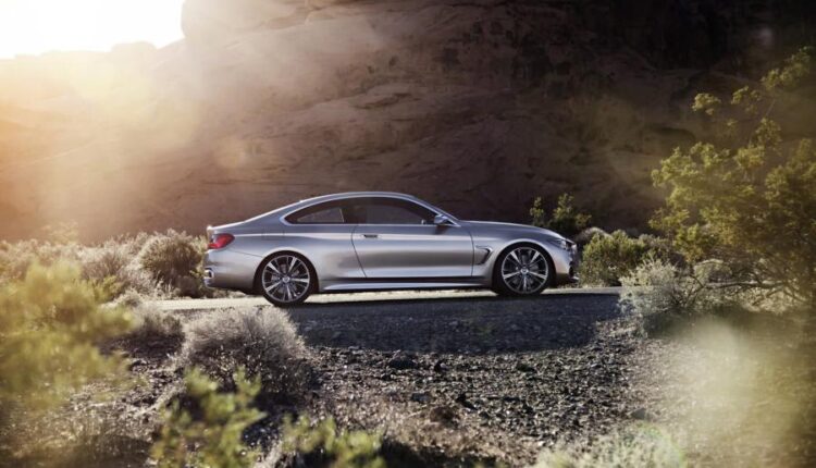 تصویر زمینه ماشین