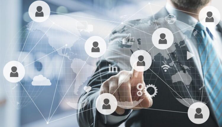 عکس استوک اینترنت و شبکه های اجتماعی   Internet social network