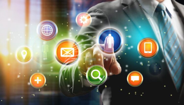 عکس استوک اینترنت و شبکه های اجتماعی   Internet social network