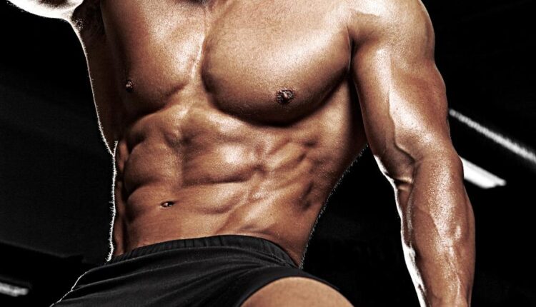 عکس استوک بدنسازی   Bodybuilder in the gym