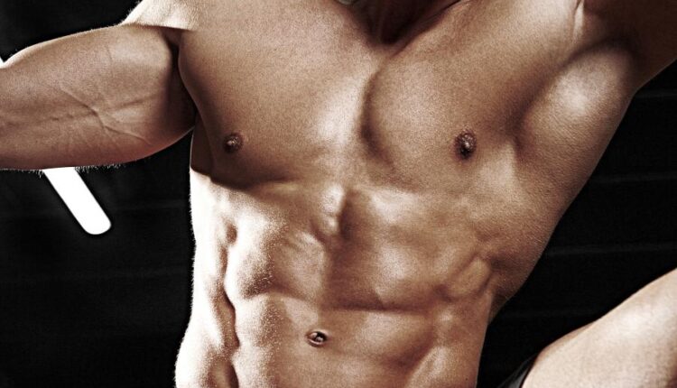 عکس استوک بدنسازی   Bodybuilder in the gym