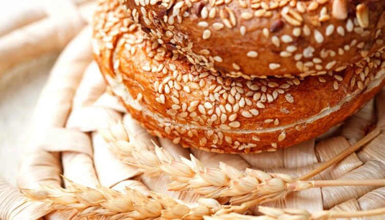 عکس استوک نان فانتزی   Fresh pastries wholegrain