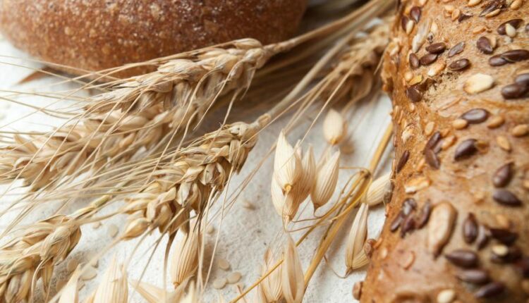 عکس استوک نان فانتزی   Fresh pastries wholegrain