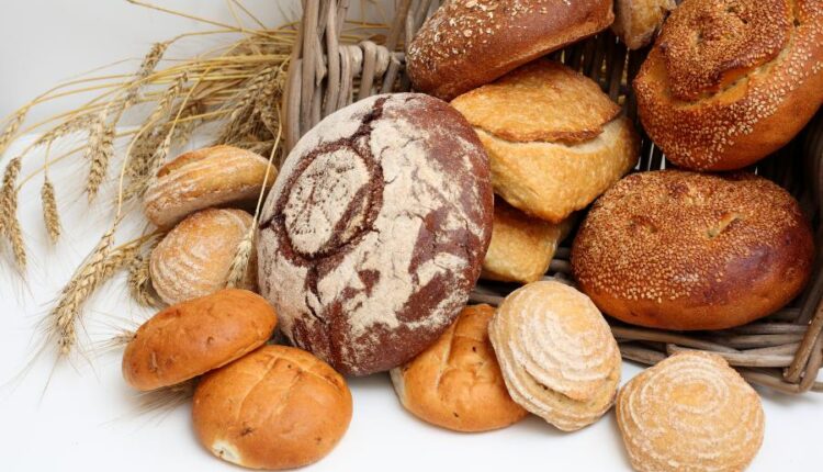 عکس استوک نان فانتزی   Fresh pastries wholegrain