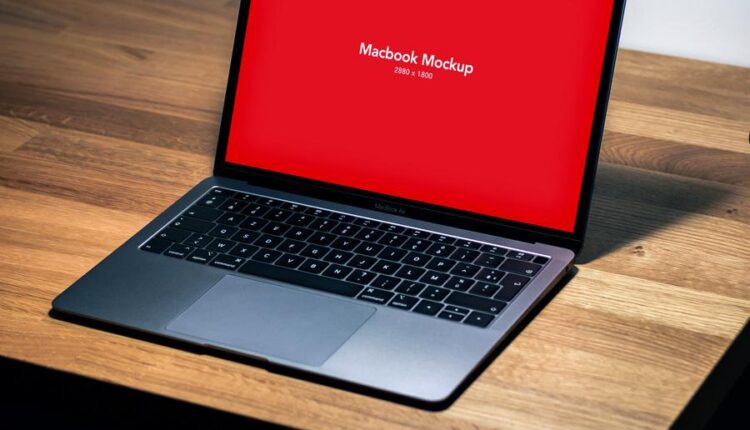 موکاپ لپ تاپ مک بوک پرو   Laptop App UI Mockup