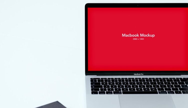 موکاپ لپ تاپ مک بوک پرو   Laptop App UI Mockup
