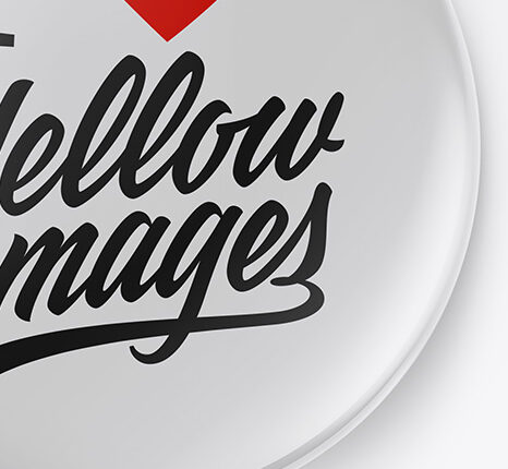 موکاپ جذاب پیکسل   Two Button Pins Mockup