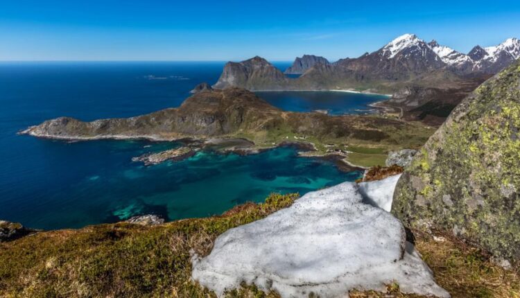 سری سی و دوم بک گراند های متنوع با کیفیت   Wallpapers