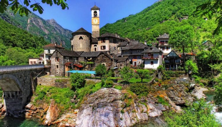 سری سی و دوم بک گراند های متنوع با کیفیت   Wallpapers