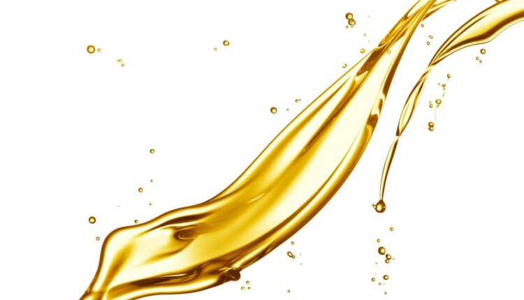 عکس استوک روغن مایع   Oil Splash Isolated