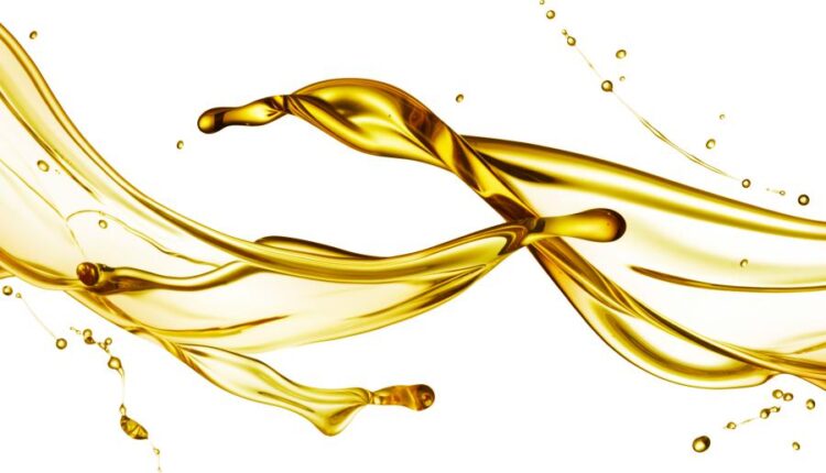 عکس استوک روغن مایع   Oil Splash Isolated