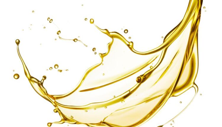 عکس استوک روغن مایع   Oil Splash Isolated