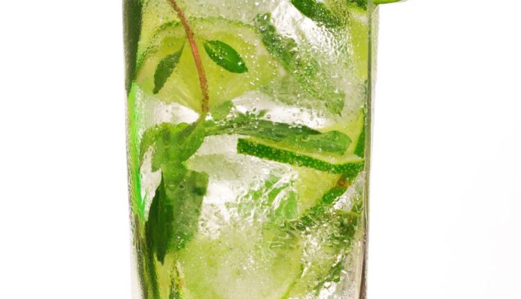 عکس استوک موهیتو   Mojito Cocktail Isolated