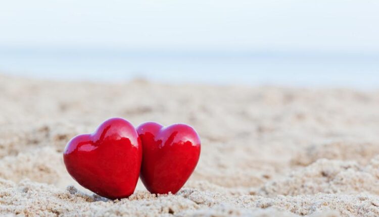 سری اول عکس استوک عاشقانه   Love conceptual illustration