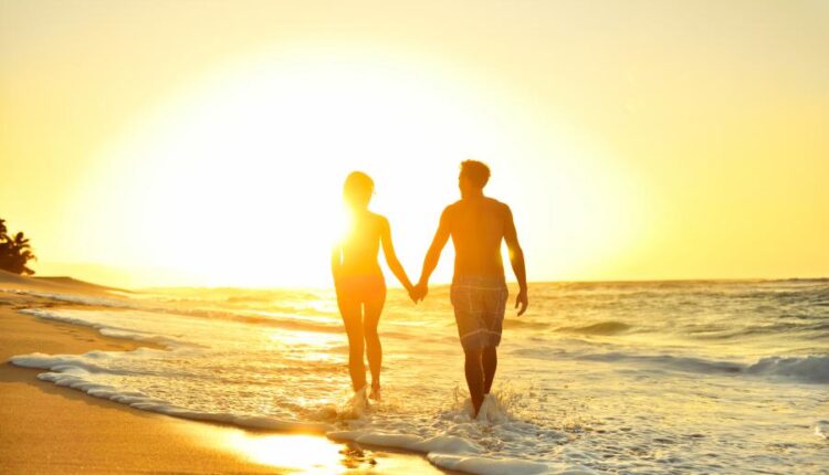 سری اول عکس استوک عاشقانه   Love conceptual illustration