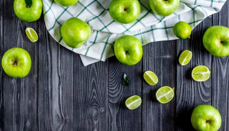 تصاویر استوک سیب سبز   Green apples
