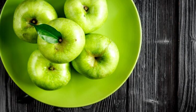 تصاویر استوک سیب سبز   Green apples