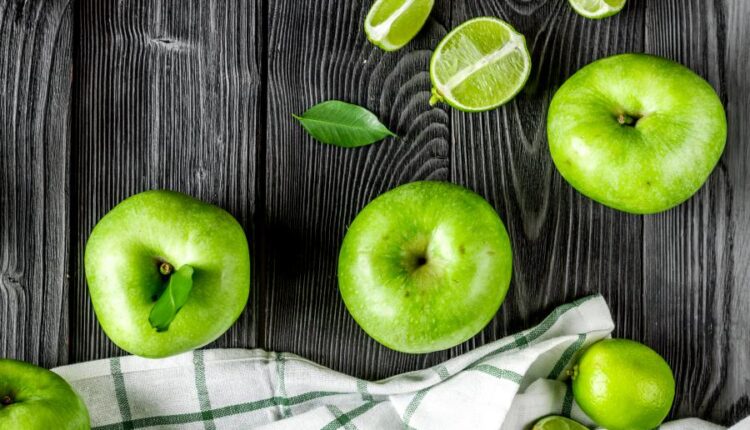 تصاویر استوک سیب سبز   Green apples