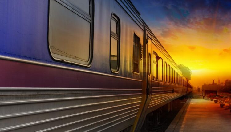 تصاویر استوک قطار پر سرعت مدرن   Modern train