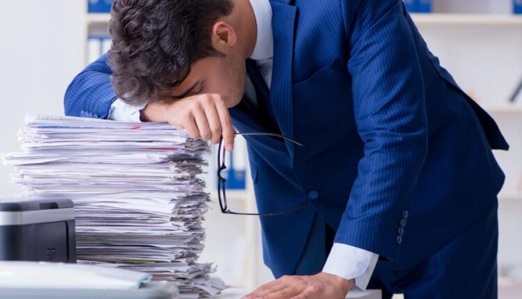 تصاویر استوک شرکت و اداره   Business head at office