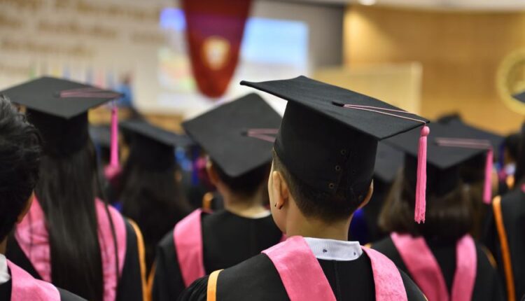 عکس استوک جشن فارغ التحصیلی   Graduation Ceremony