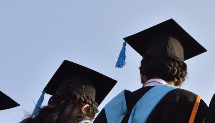 عکس استوک جشن فارغ التحصیلی   Graduation Ceremony