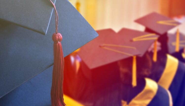 عکس استوک جشن فارغ التحصیلی   Graduation Ceremony