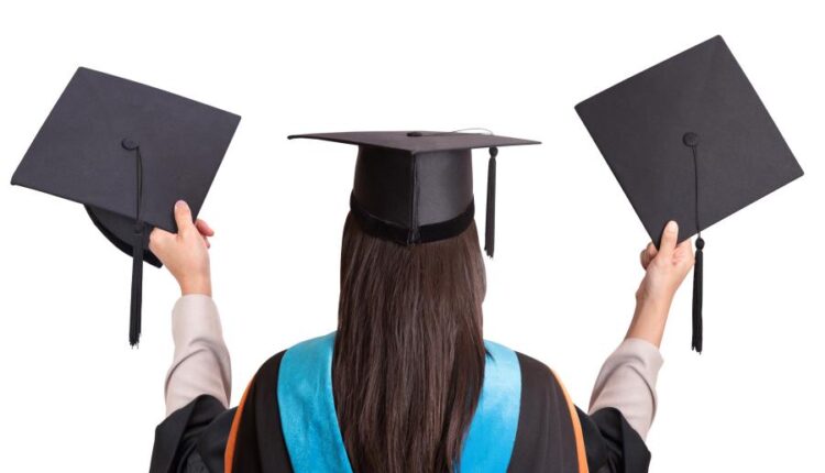 عکس استوک جشن فارغ التحصیلی   Graduation Ceremony