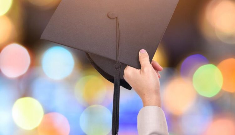 عکس استوک جشن فارغ التحصیلی   Graduation Ceremony