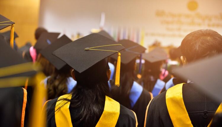 عکس استوک جشن فارغ التحصیلی   Graduation Ceremony