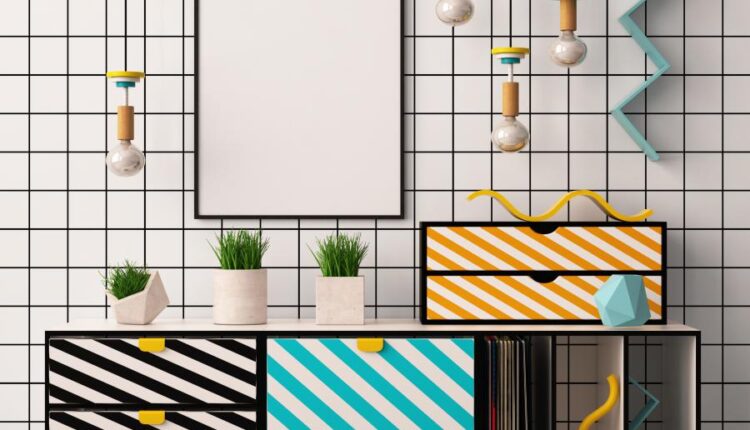 موکاپ پوستر در فضای داخلی خانه   Mock Up Poster