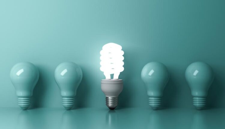 عکس استوک مصرف بهینه برق   Energy saving light bulb