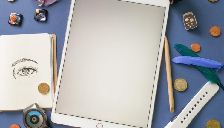 6 موکاپ آی پد با چیدمان مختلف   iPad Mockup Scenes