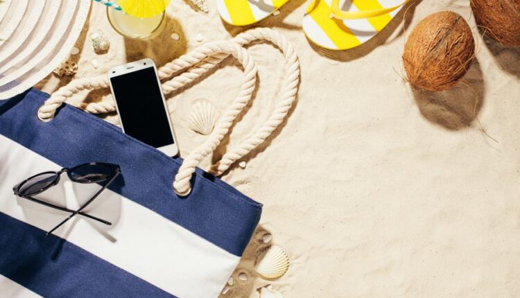 8 عکس استوک ساحل   solar beach and means