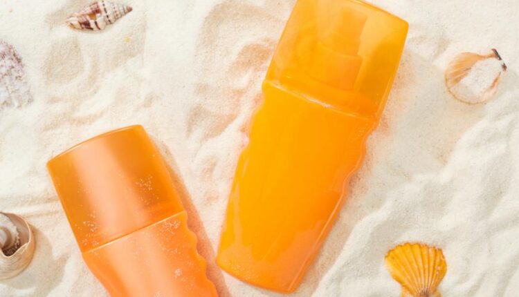 8 عکس استوک ساحل   solar beach and means