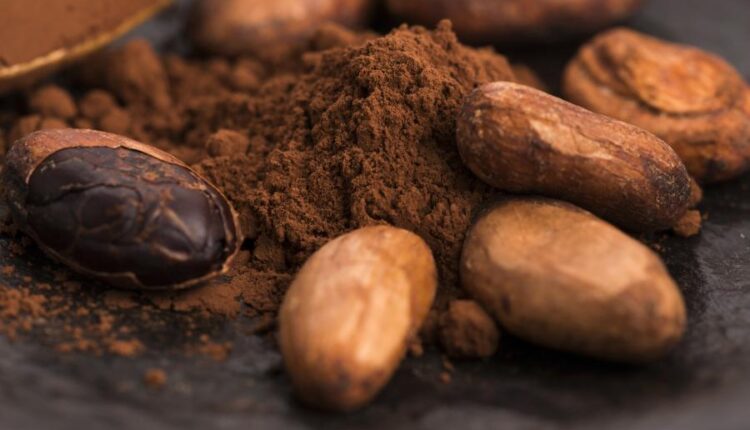 عکس استوک قهوه و دانه های رست شده آن   beans and flavored