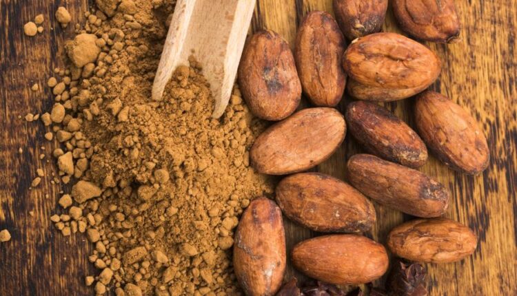 عکس استوک قهوه و دانه های رست شده آن   beans and flavored