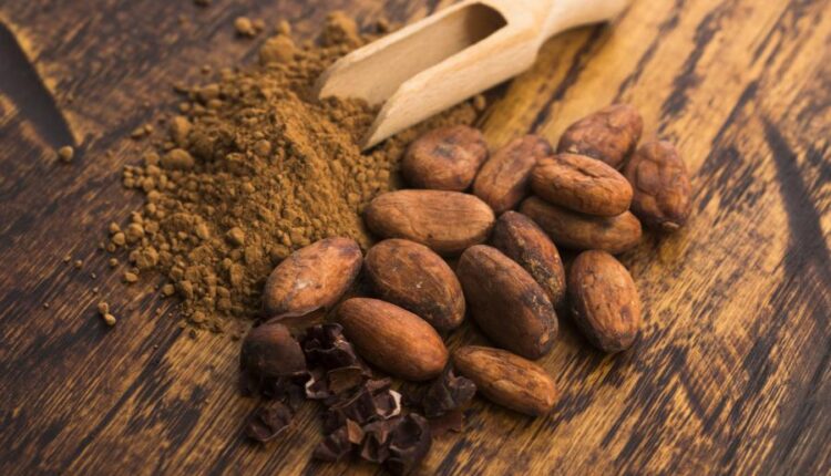 عکس استوک قهوه و دانه های رست شده آن   beans and flavored